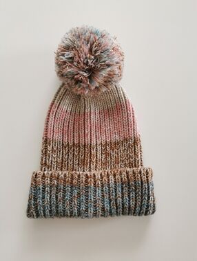 Aritzia Main Character Knit Pom Hat Beanie - Beige, Pink, Brown, Blue